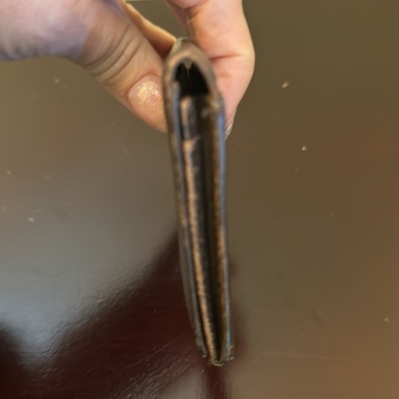 Burberry I’d card case - Picture 4 of 8